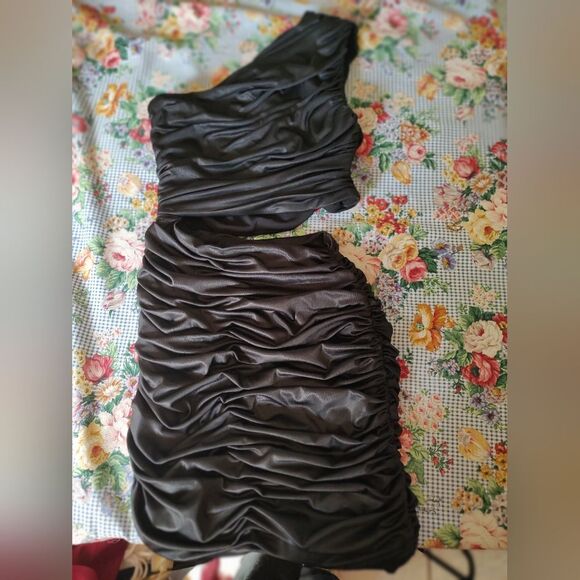 Dress the Population Black One-Shoulder Asymmetrical Ruched Satin Mini Dress S - Picture 5 of 9